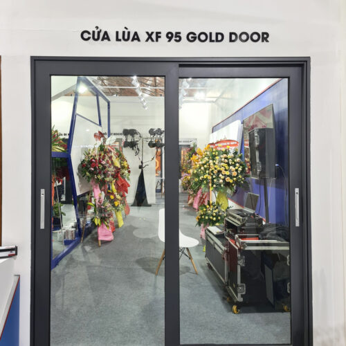 6 Cua Gold Door 95