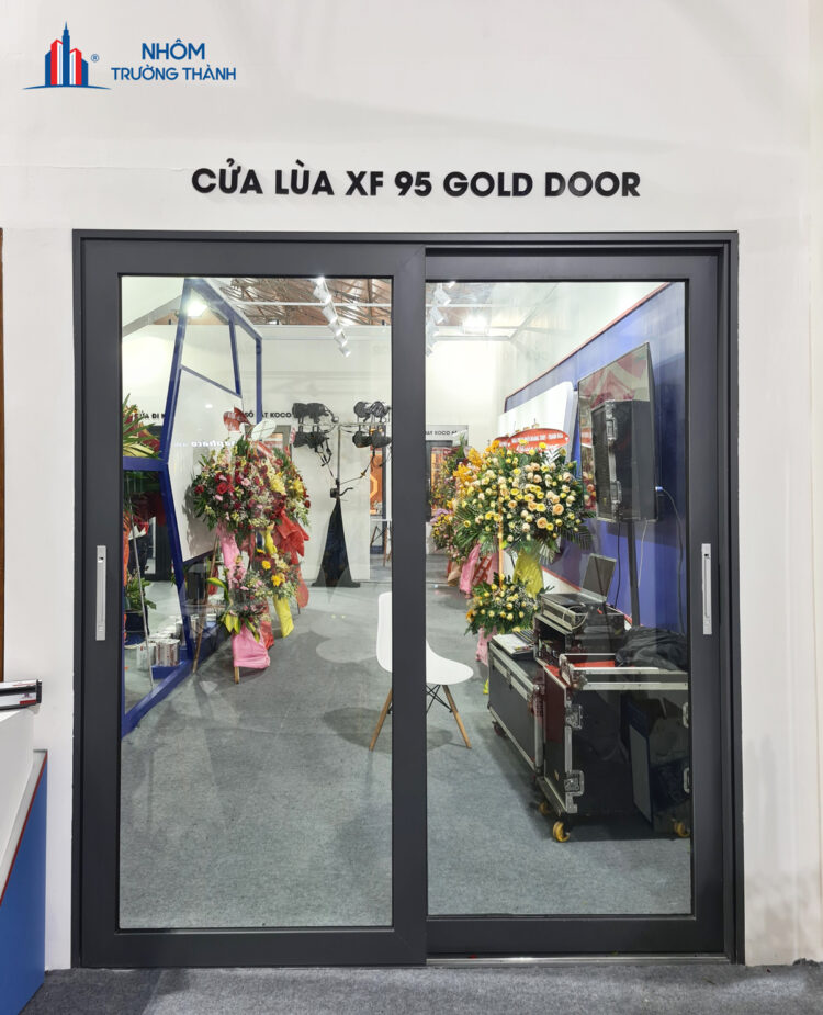6 Cua Gold Door 95