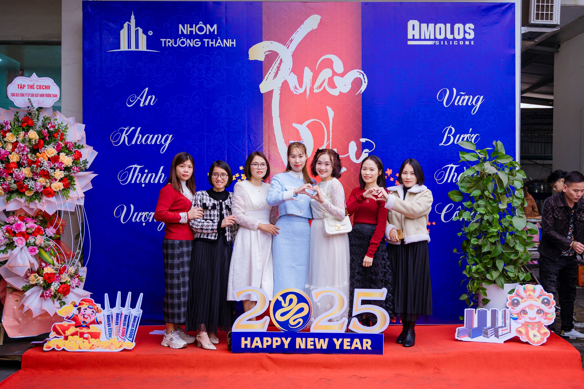 NhÔm TrƯỜng ThÀnh ChÀo ĐÓn Ất TỴ 2025