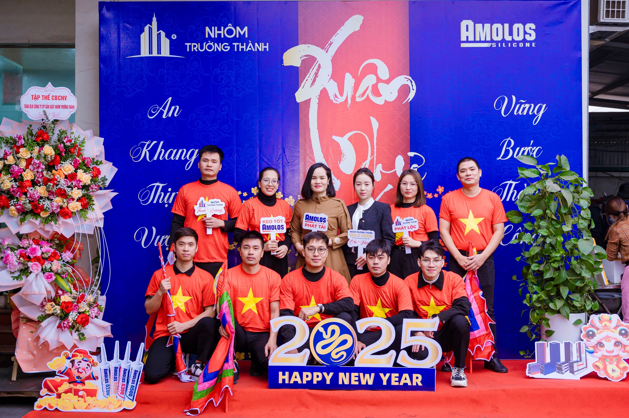 NhÔm TrƯỜng ThÀnh ChÀo ĐÓn Ất TỴ 2025